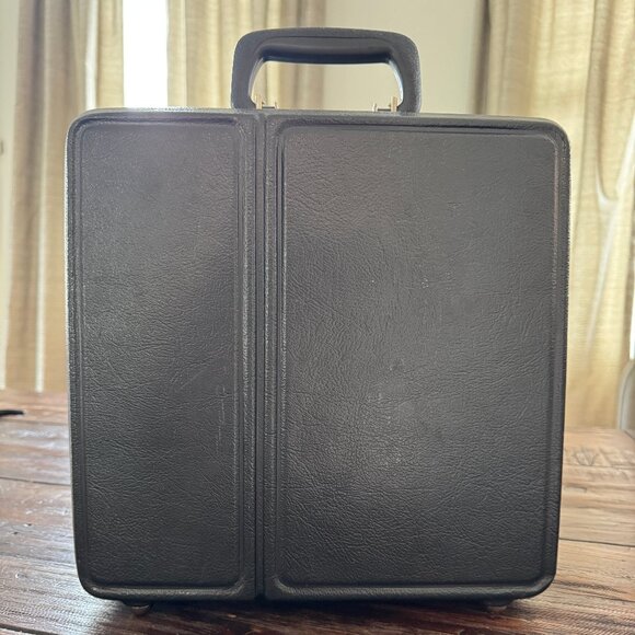 The Original Trav-L-Bar by Ever-Wear Executair 737 Model - Picture 8 of 13